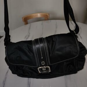 Coach Shoulder Bag Satín Soho.